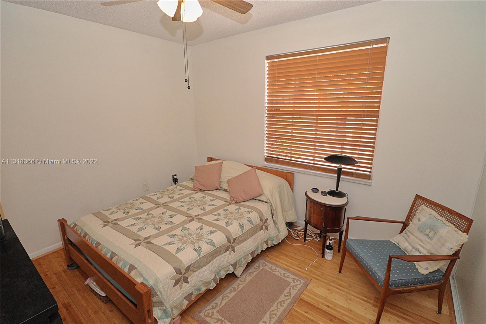 Listing Photo 16