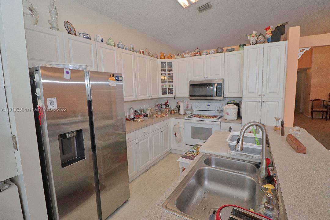 Listing Photo 7