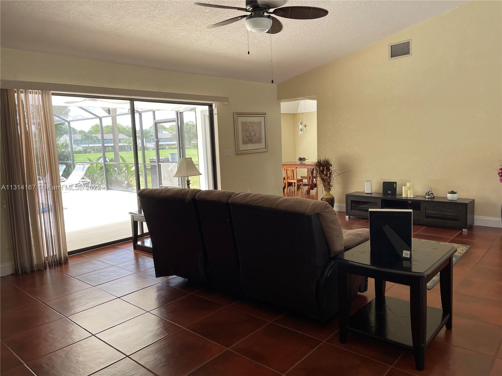 2824 Sunrise Dr