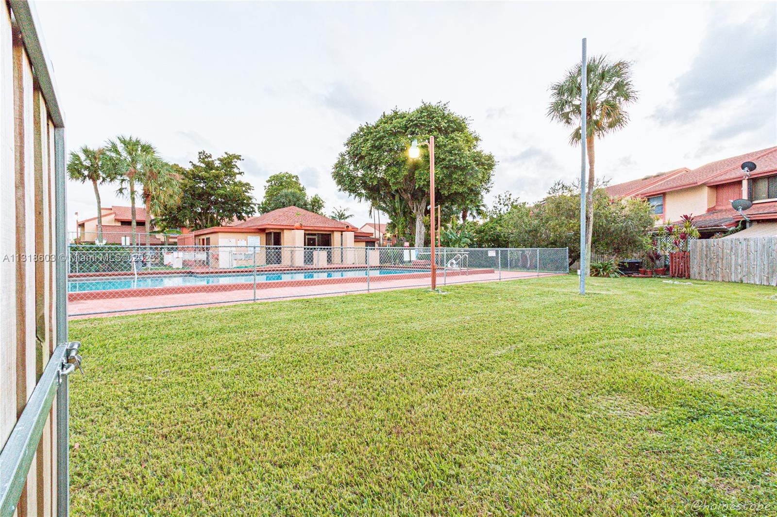 832 W 41st St #50, Hialeah, Florida image 33