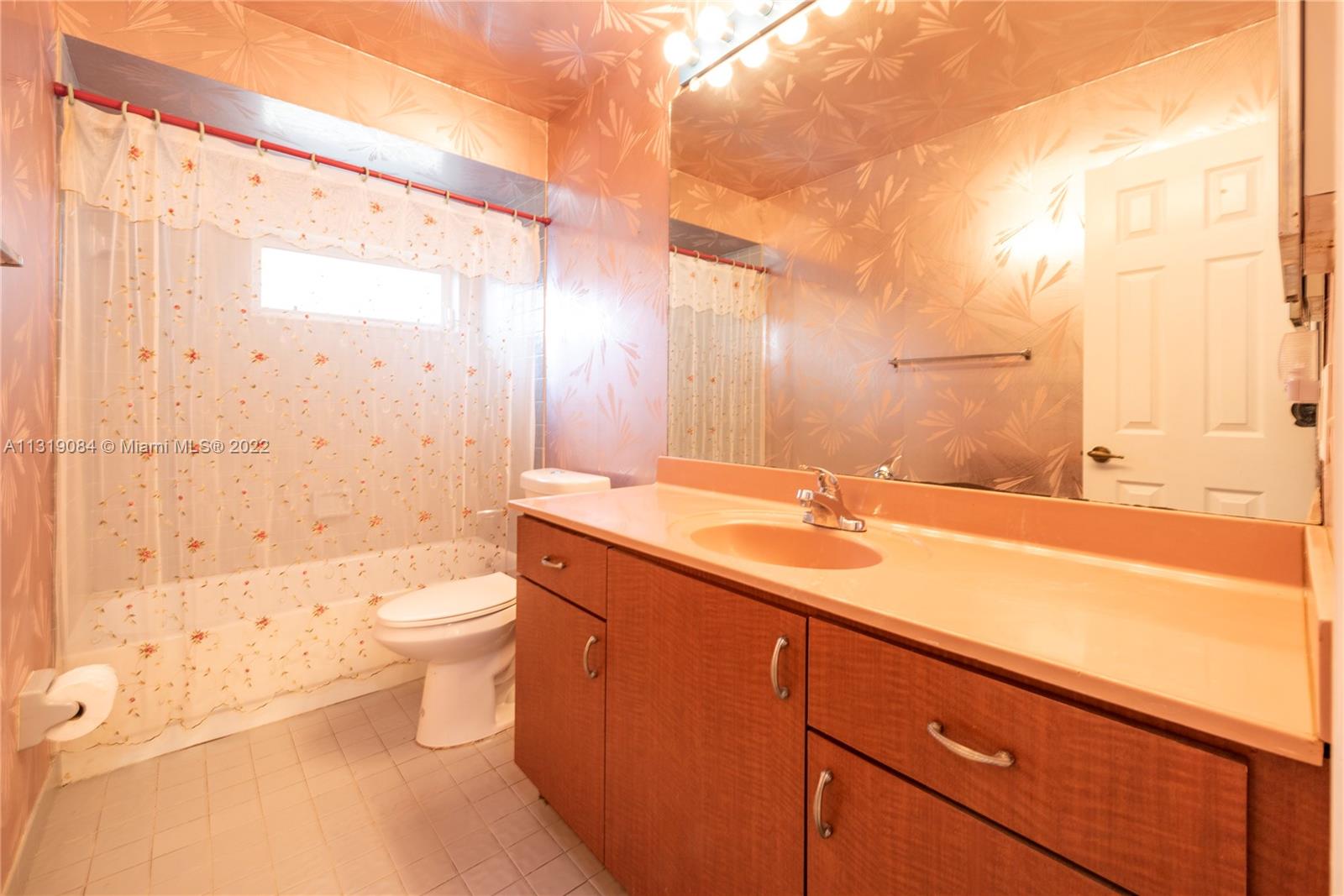 Listing Photo 13