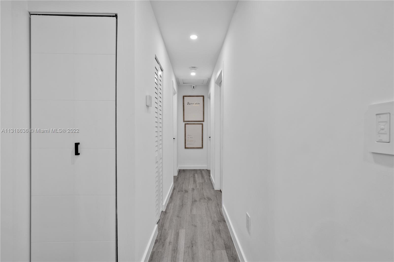 Listing Photo 14