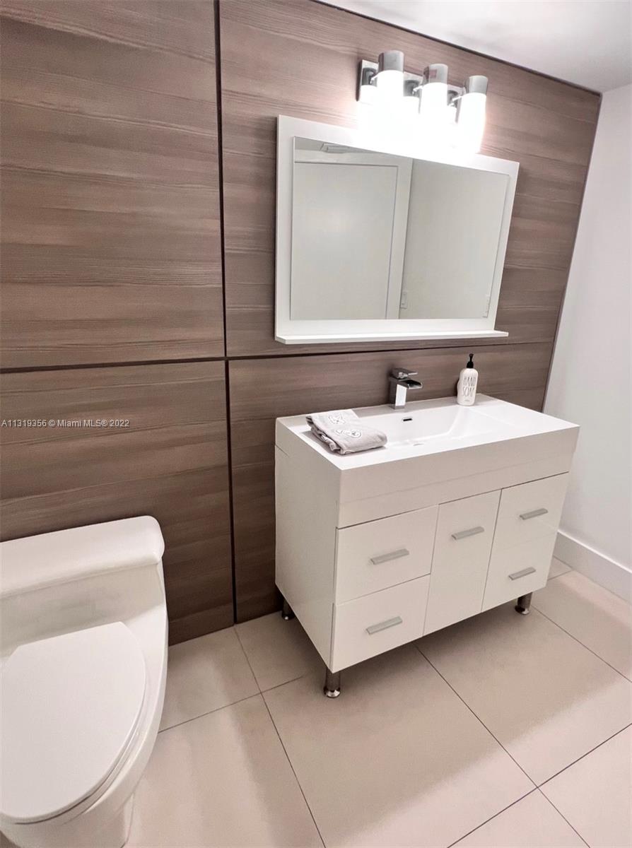  Bath/bedroom #2