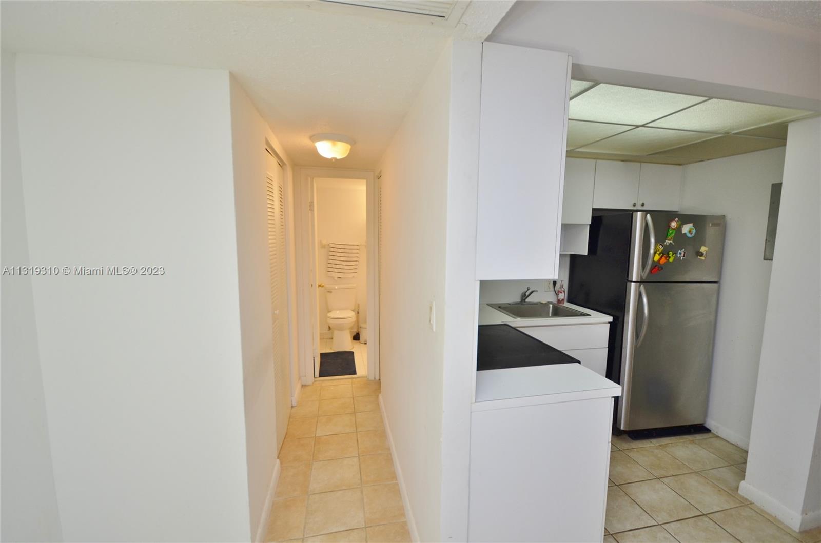 Listing Photo 11