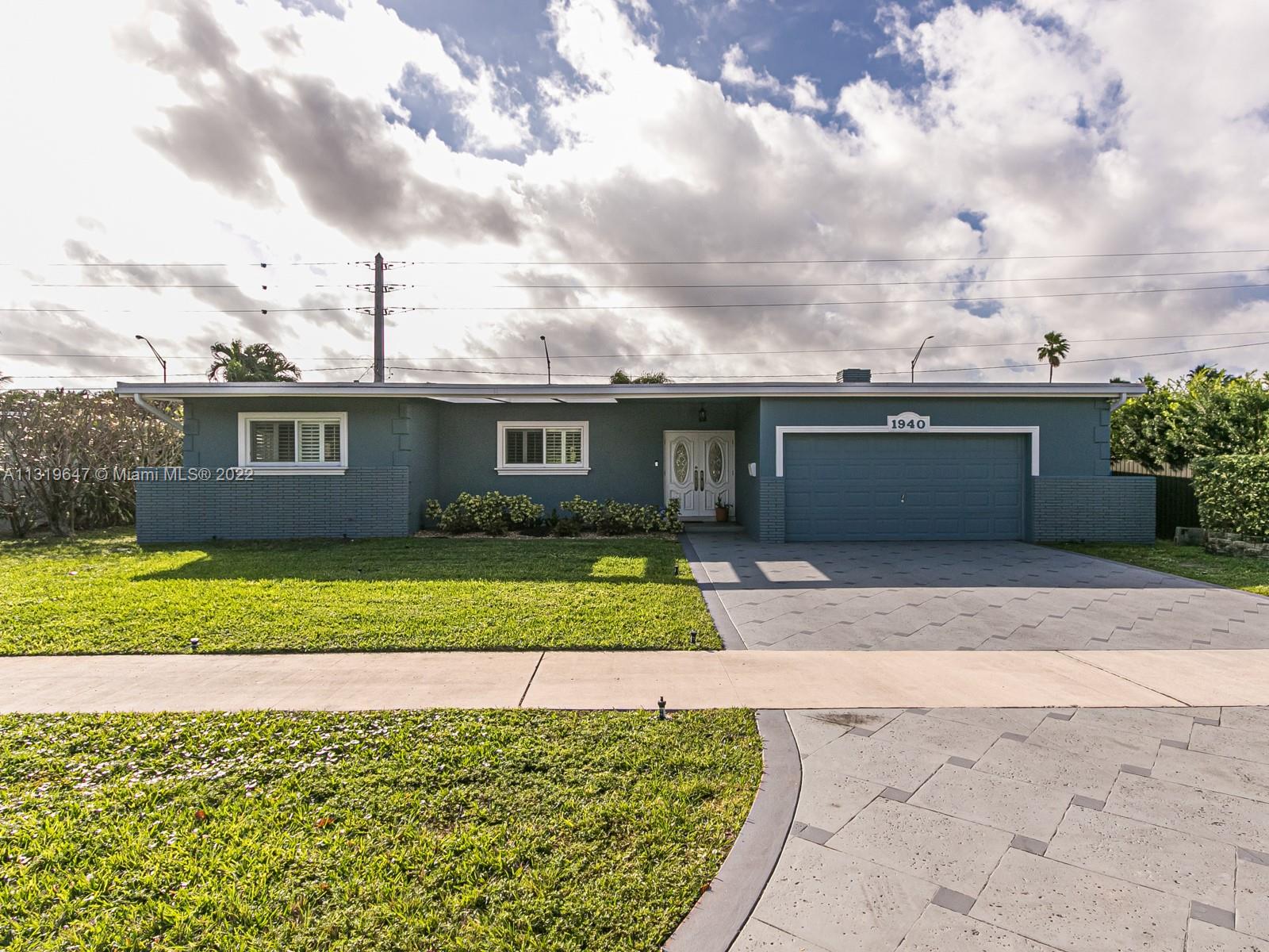 1940 NE 185th Ter, North Miami Beach, FL 33179
