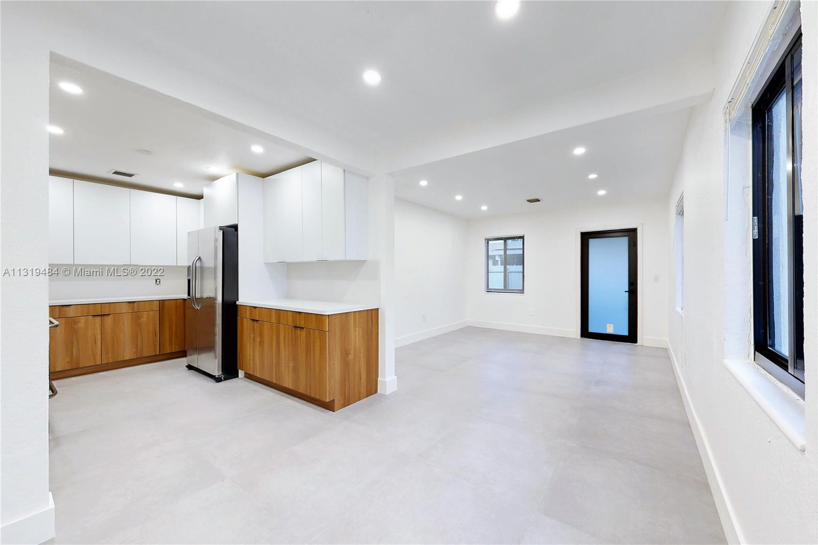 Listing Photo 10