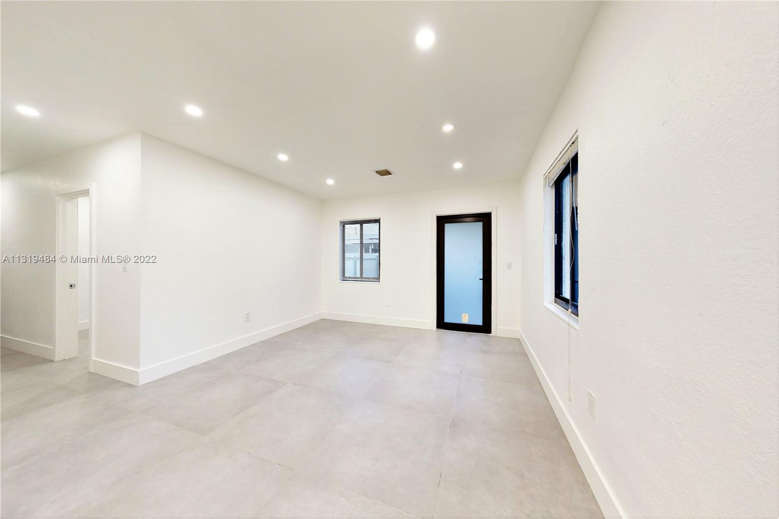 Listing Photo 8