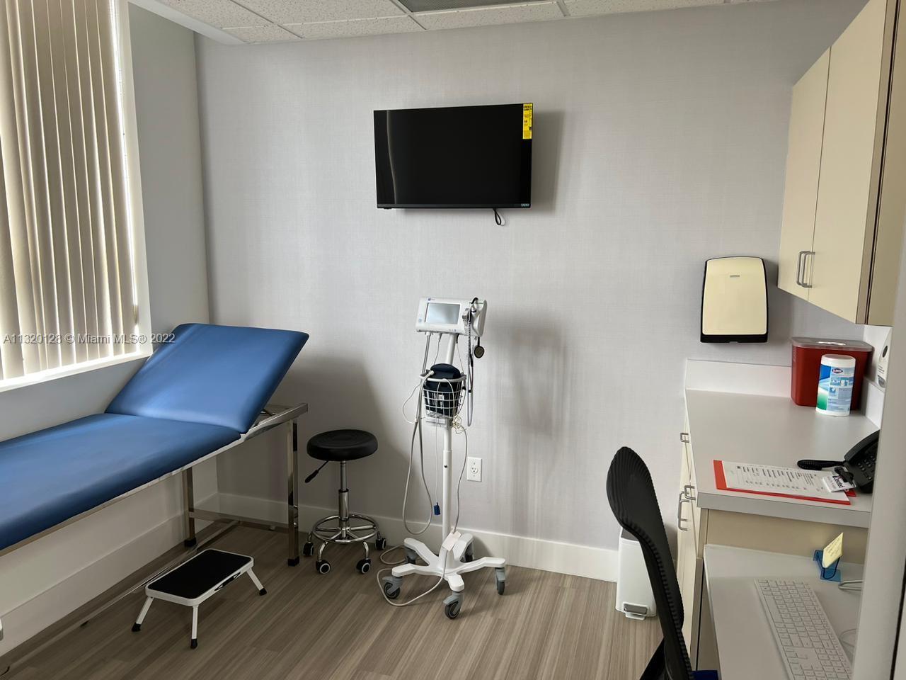 Great central Coral Gables  location, Great end unit, plenty of natural light, 8th floor, This space and location is excellent for professional office, medical office, flex, and medical retail store, Excellent opportunity to start a new business with all the required licenses and all the appropriate inventory to start operating..