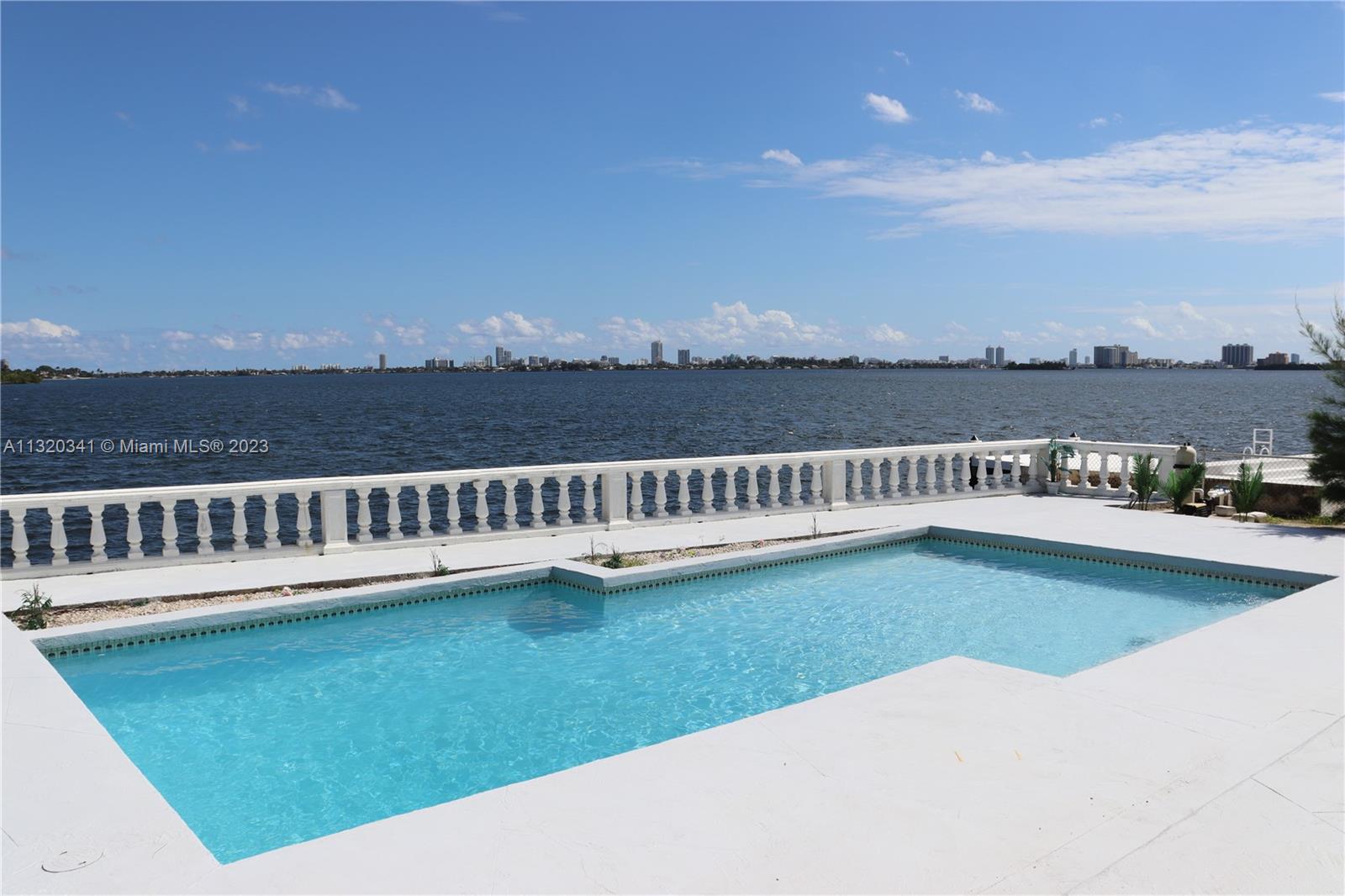 10875 N Bayshore Dr, Miami, FL 33161