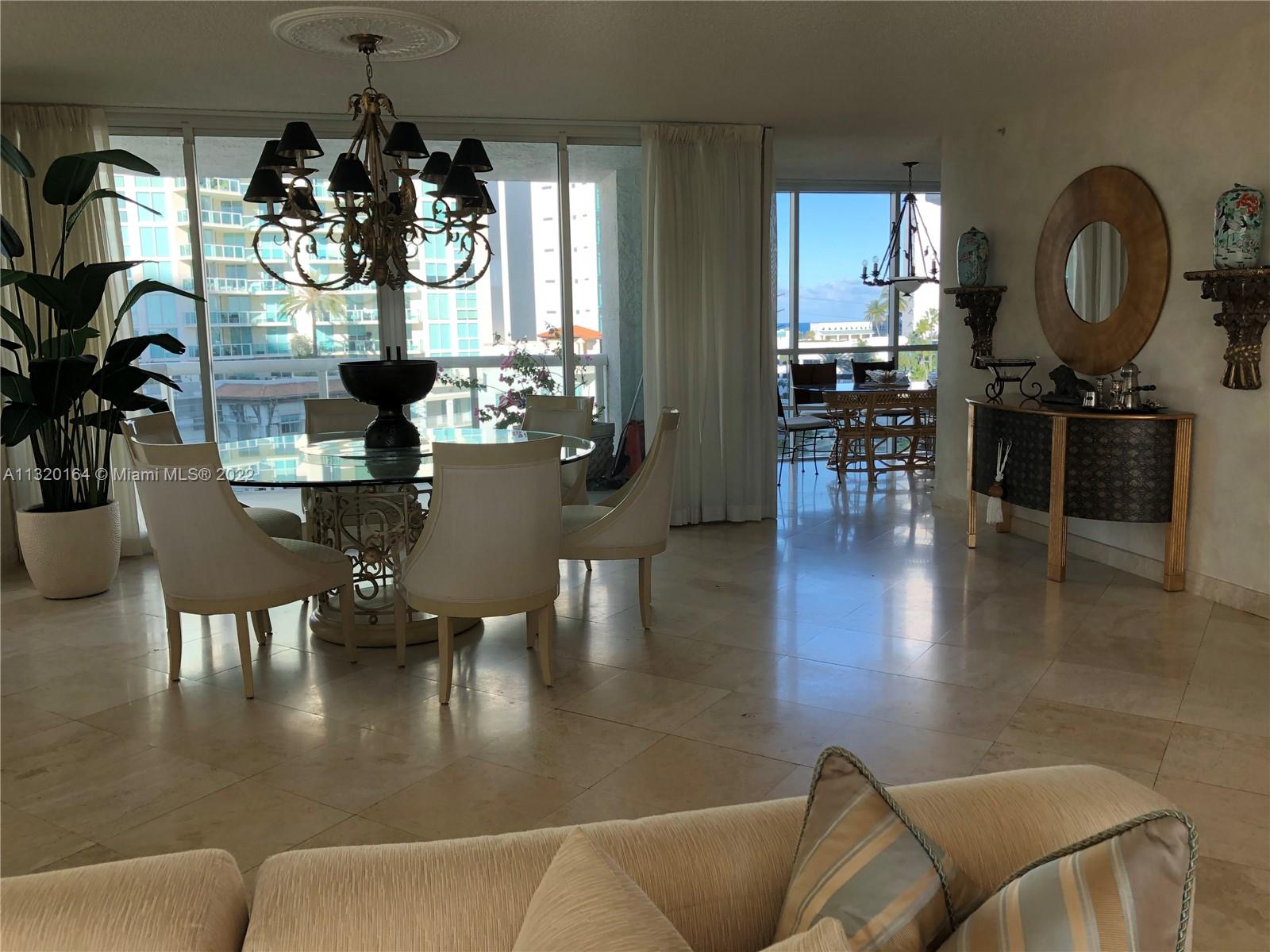 OPEN SPACE DINING AND LIVING ROOM