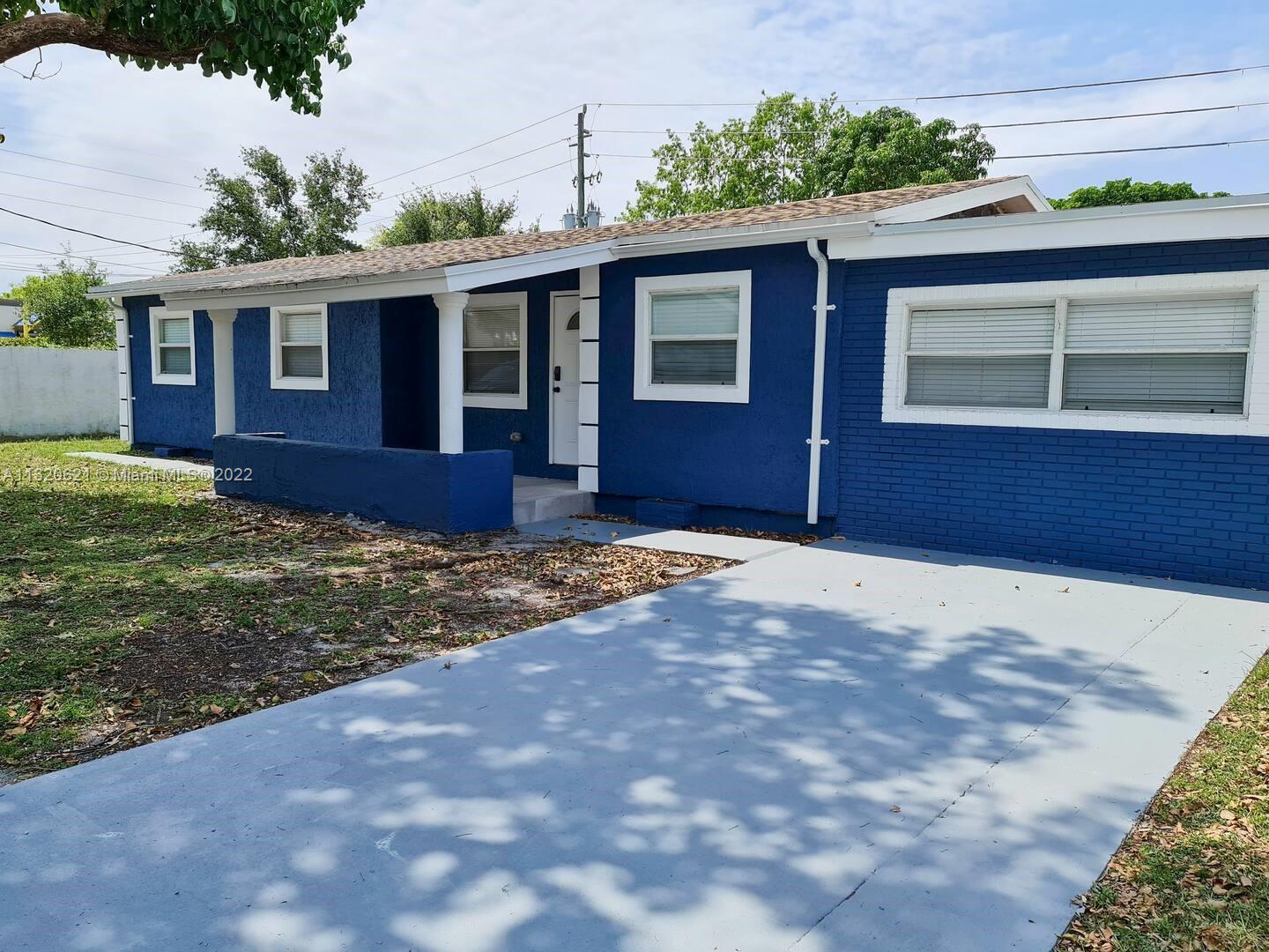 Photo 1 of 5851 54th Ter in Davie - MLS A11320621