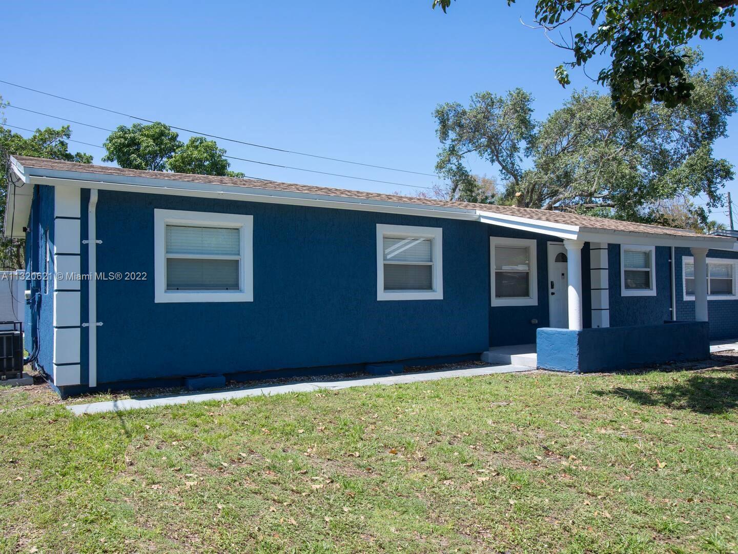 Photo 2 of 5851 54th Ter in Davie - MLS A11320621
