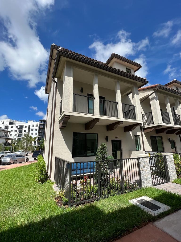 A Modern Corner Unit Resort style 3 story townhome in Urbana of Downtown Doral. Excellent opportunity to live in this Resort style community of Urbana at Downtown Doral. This home features 3 Bedrooms, 2.5  Bathrooms and 1 car garage, built-in wardobres (closets).  Close to restaurants and parks. It's like being on vacation. Amenities include a Clubhouse with a fitness center, pool and much much more.