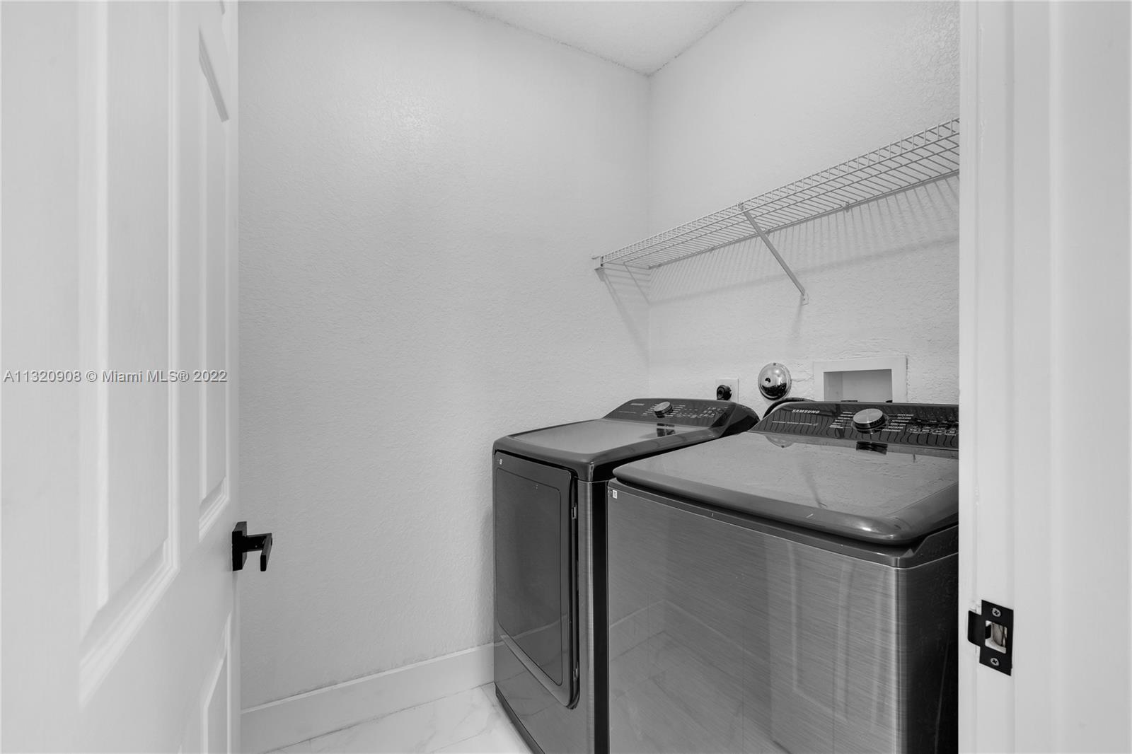 Listing Photo 18