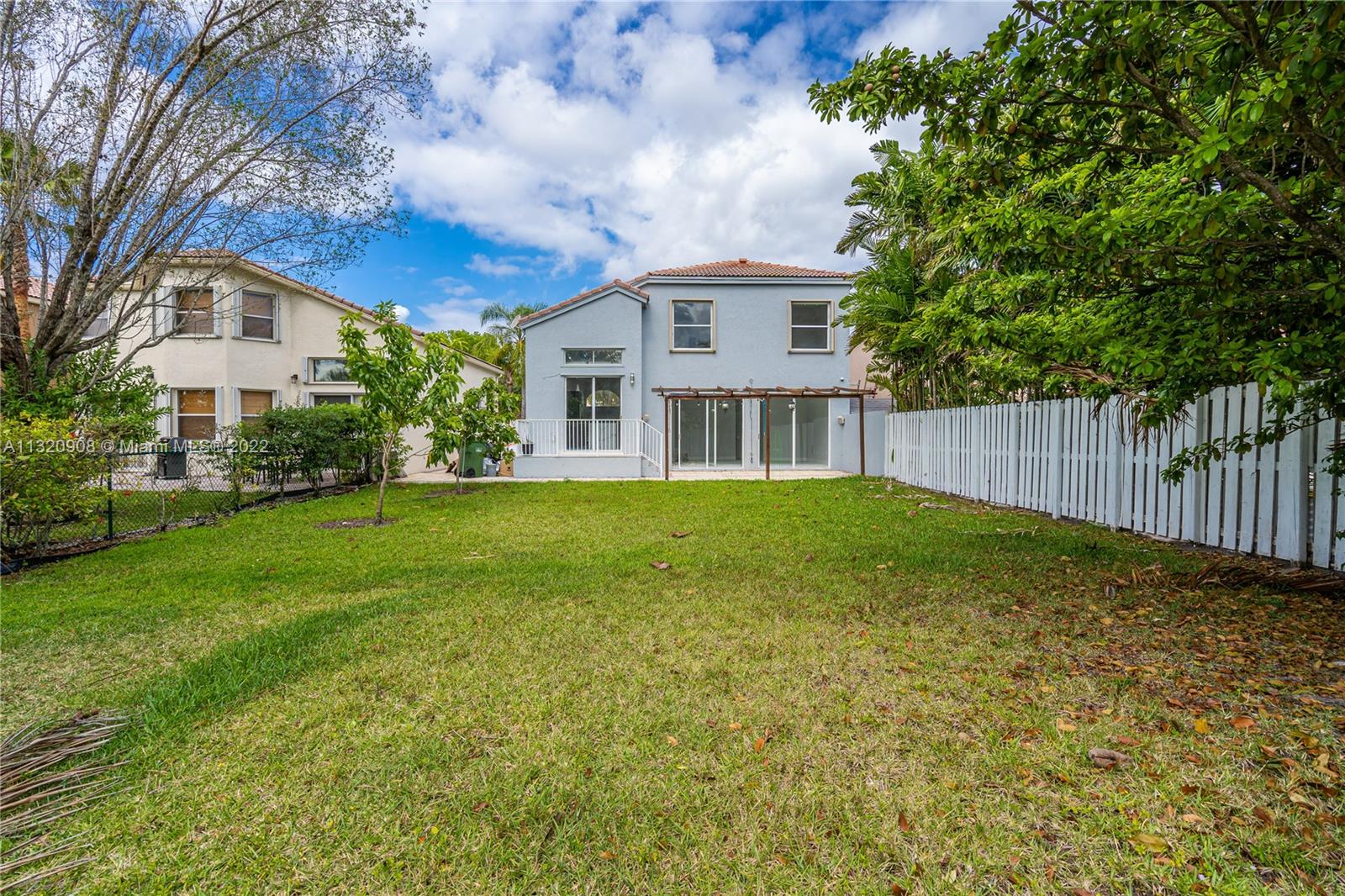 Listing Photo 7