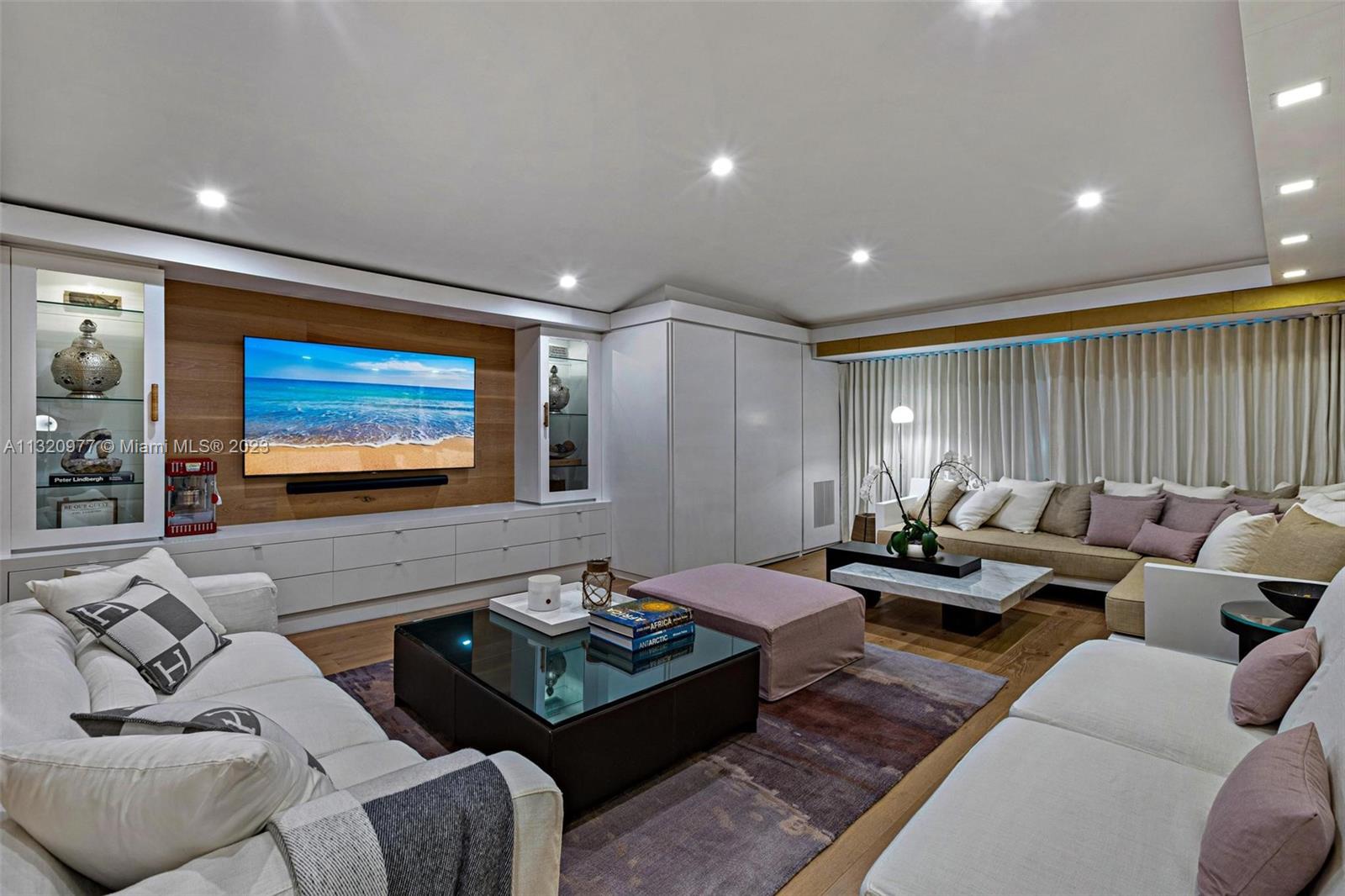 Listing Photo 10