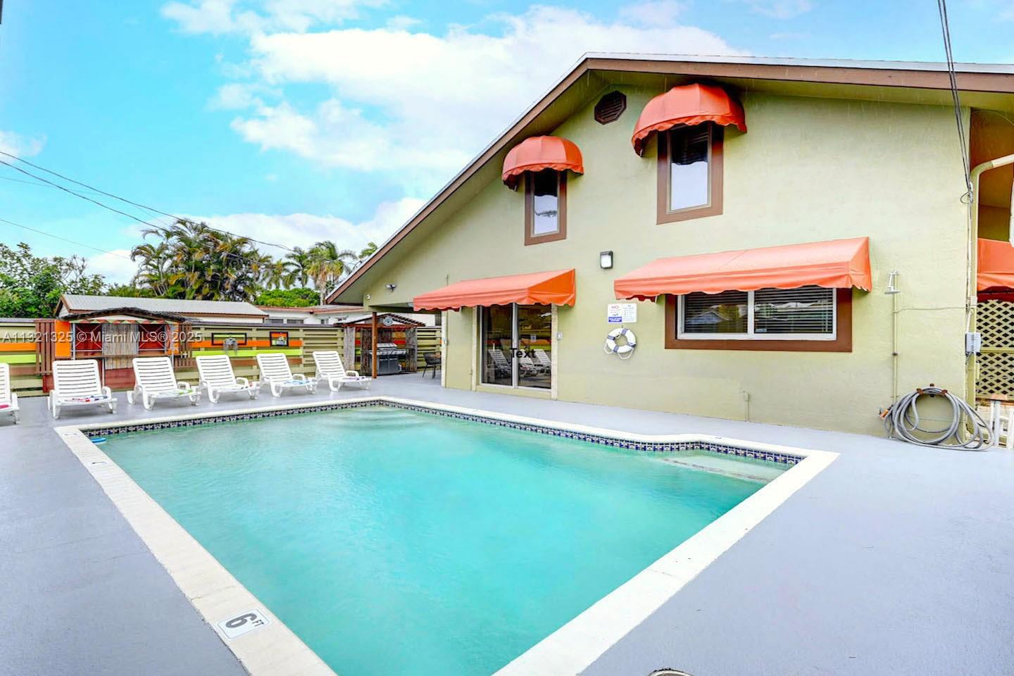 Photo 1 of 1020 N 13th Ter in Hollywood - MLS A11321325