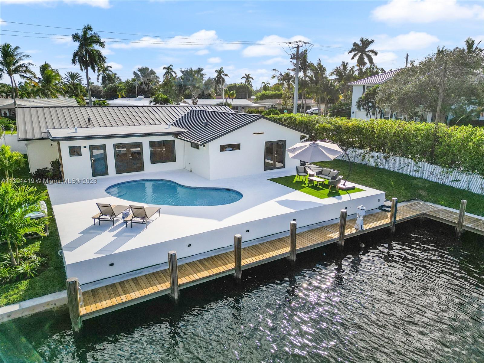2701 NE 8th St, Pompano Beach, FL 33062