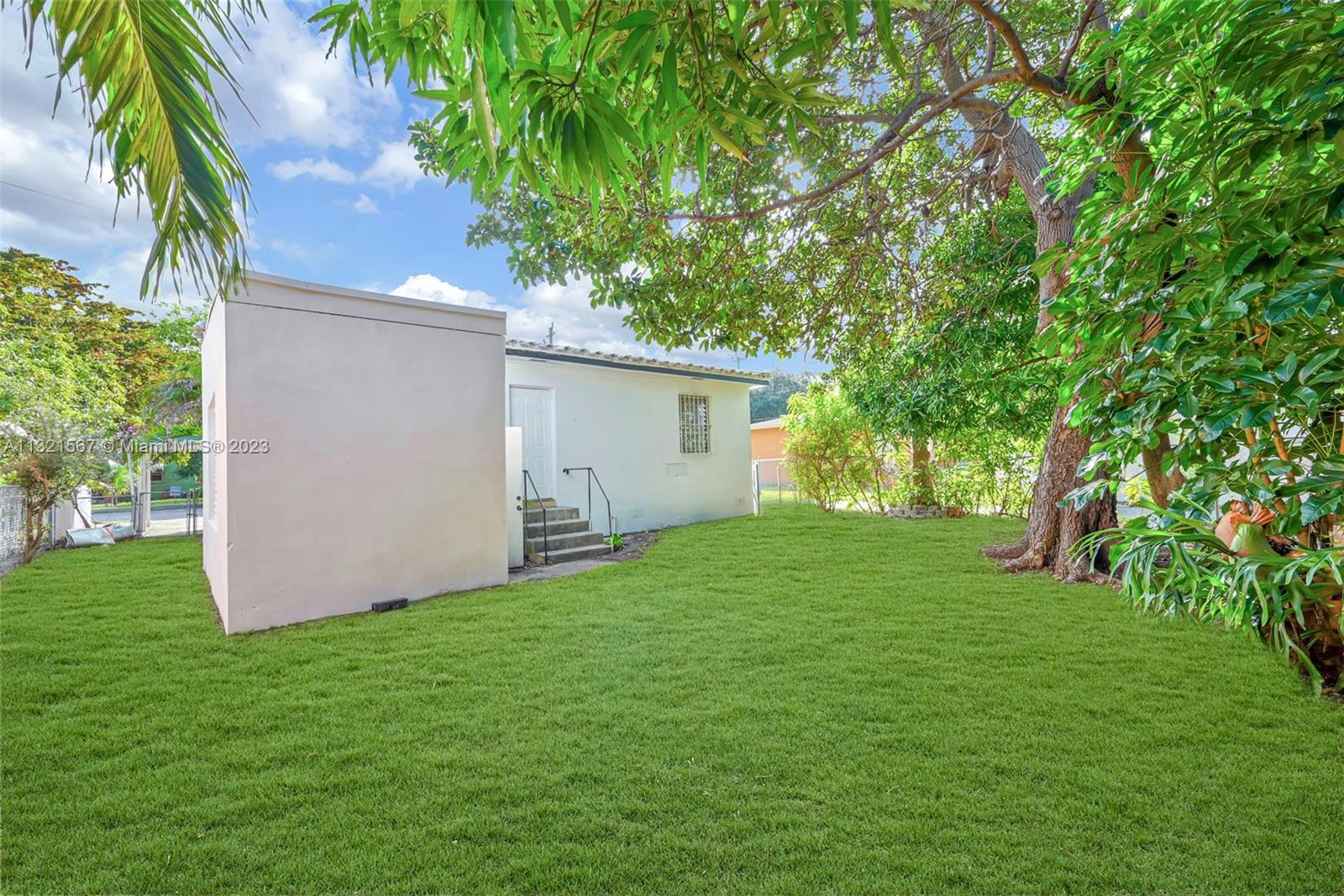 Listing Photo 33