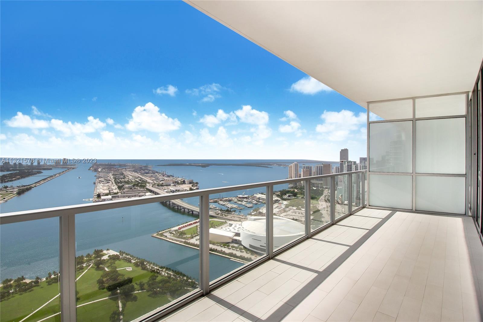 Best priced high floor DIRECT EAST view.  This is a true "home in the sky" and for under $800 per sq ft!!! Downtown Miami Is the fastest growing and developing neighborhood in Miami, and all of the new buildings have obstructed views for twice the price.  Make this your true Miami dream home and grab this opportunity.  Private elevator entrance, hotel style amenities and prime location.  Get to the airport, Miami Beach, design district, Wynwood within minutes. Storage unit included and new A/C unit