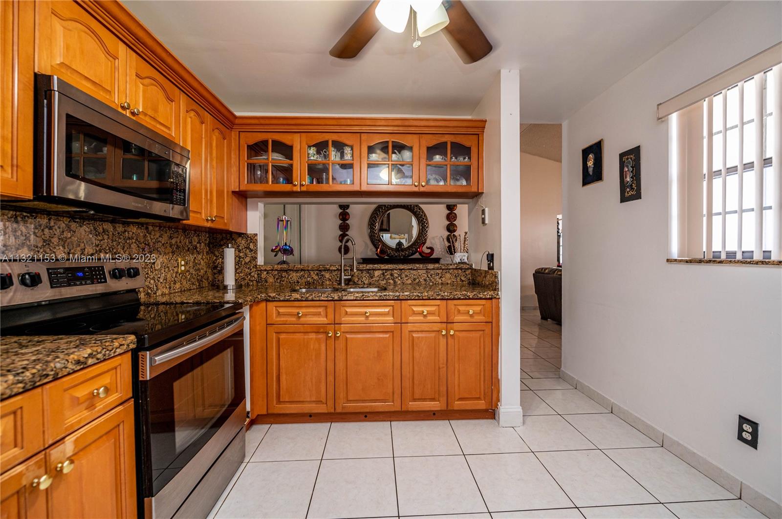 Listing Photo 12