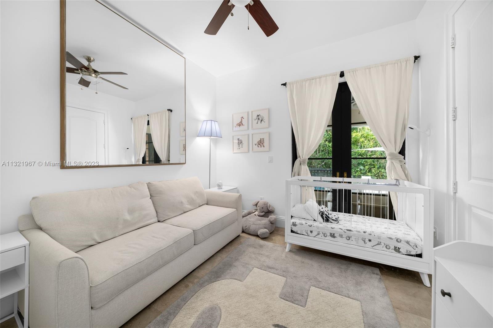 Listing Photo 9