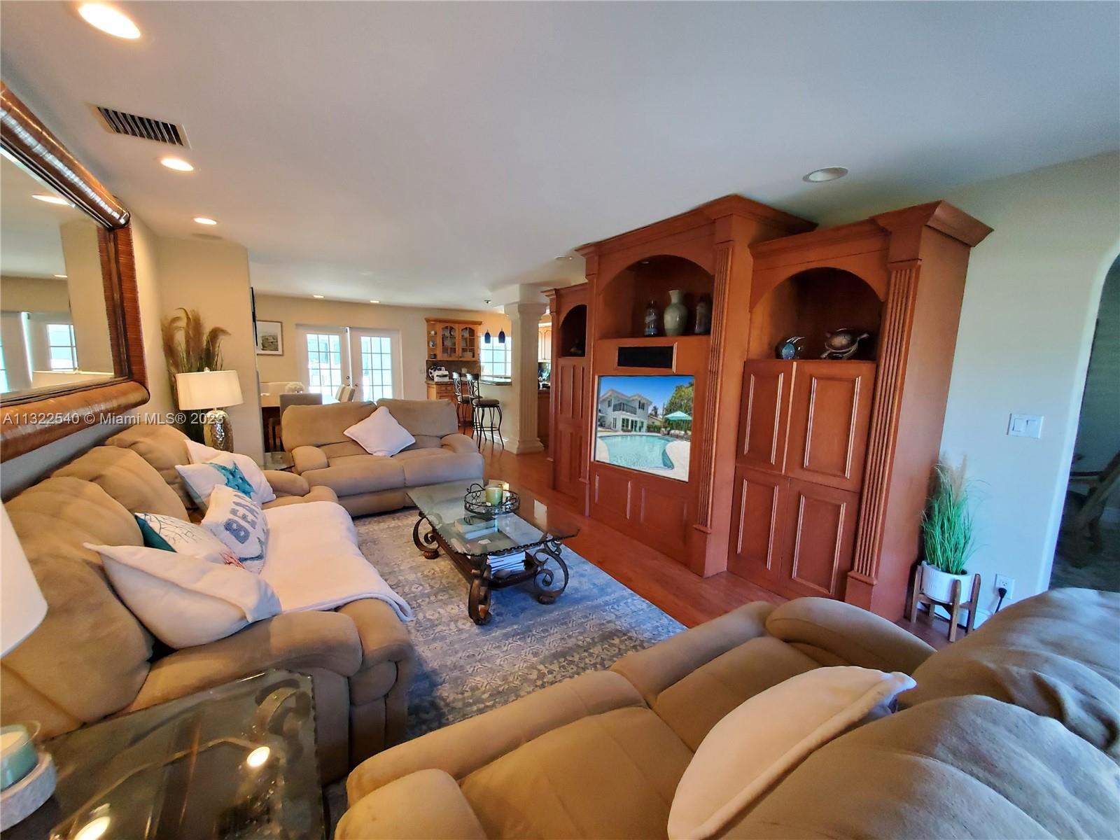 Listing Photo 21