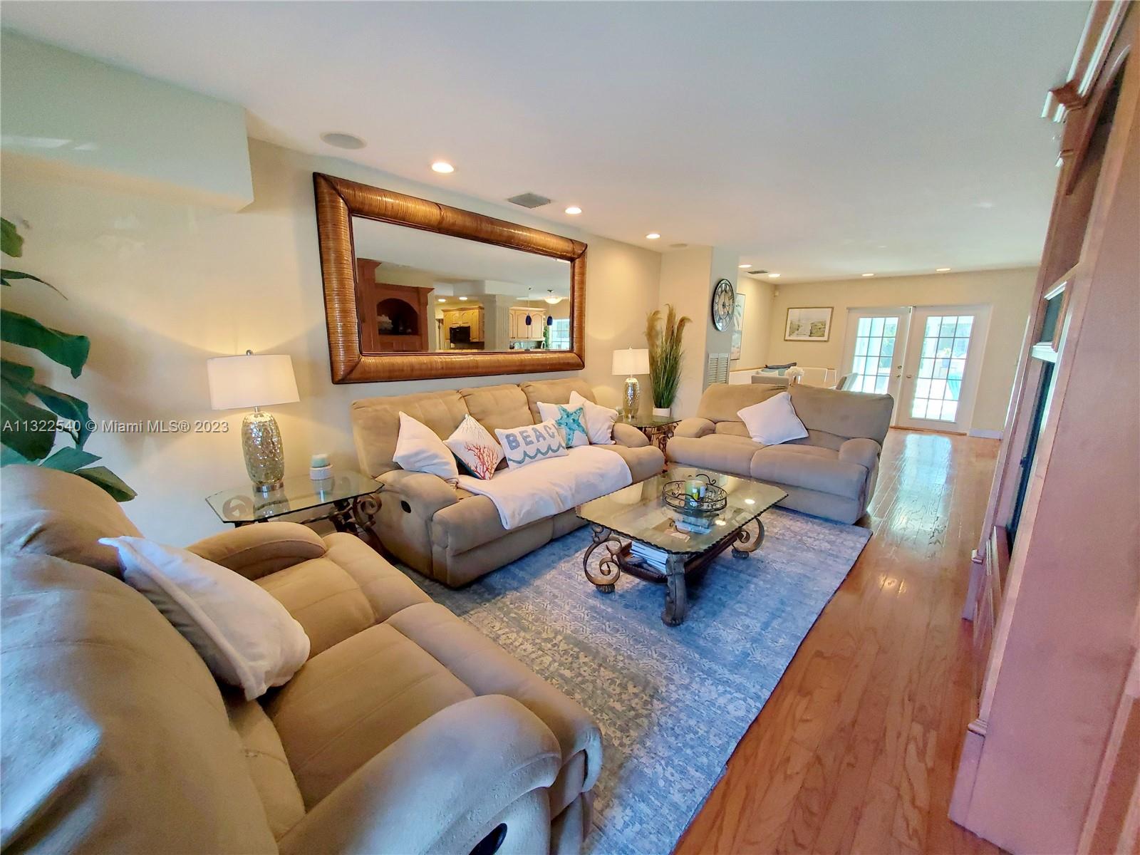 Listing Photo 22