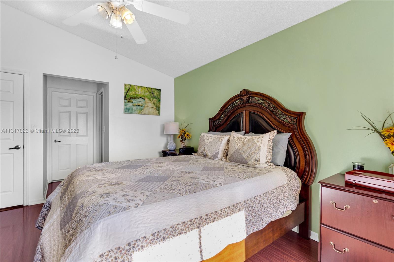Listing Photo 13