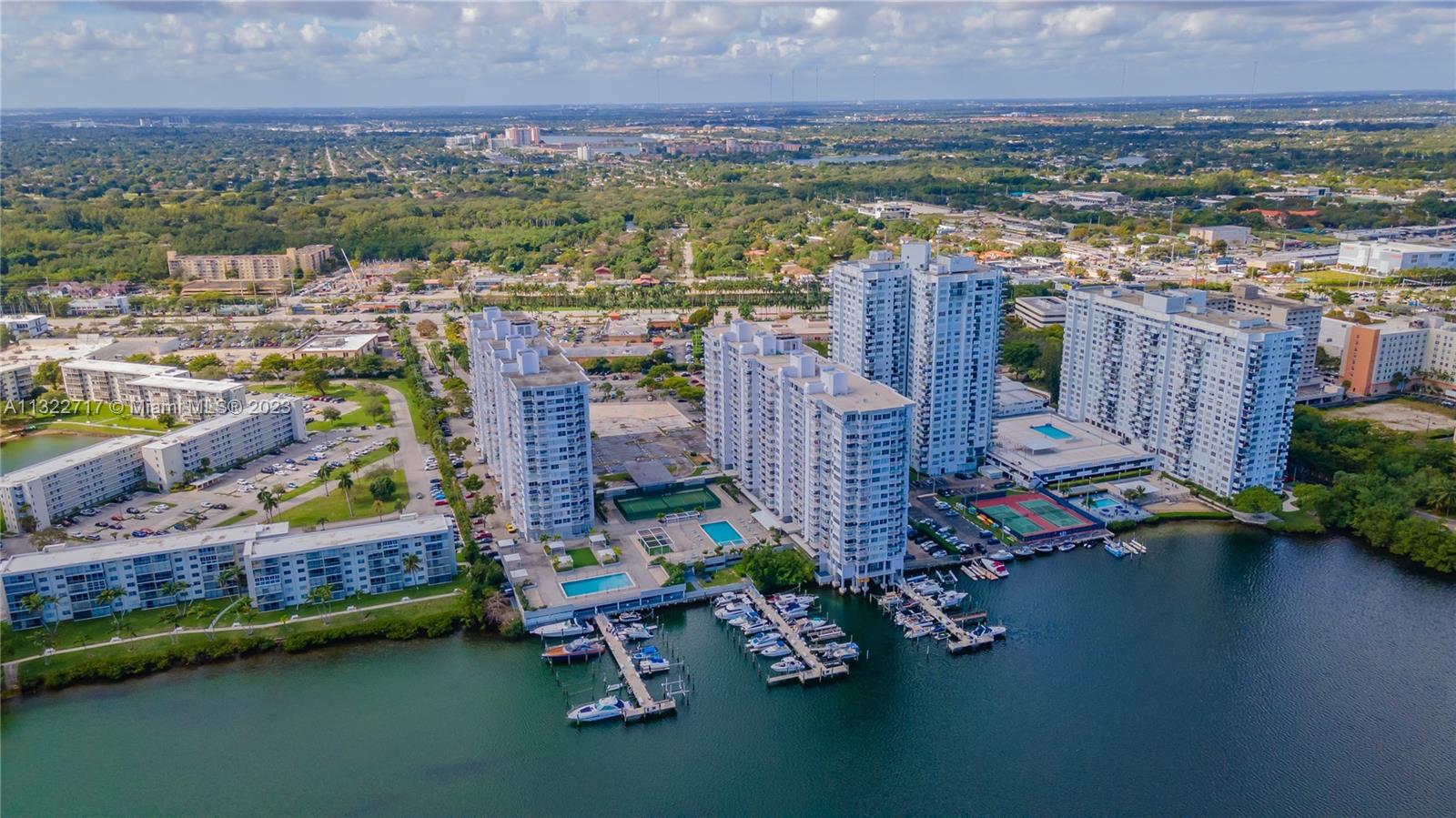 18011 Biscayne Blvd 1001
