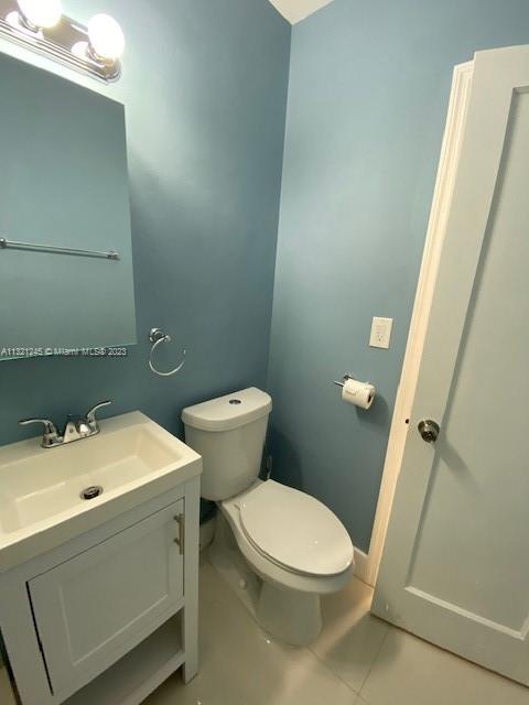 Unit 1 (2 bed/1 bath)