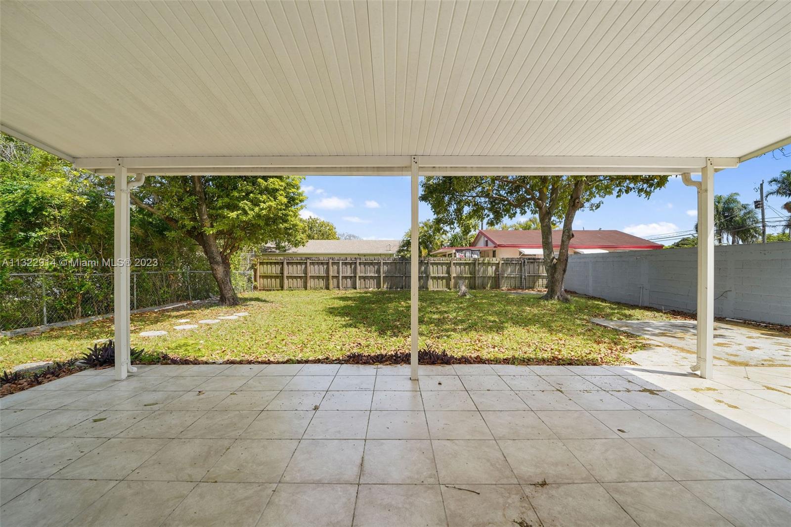Listing Photo 16