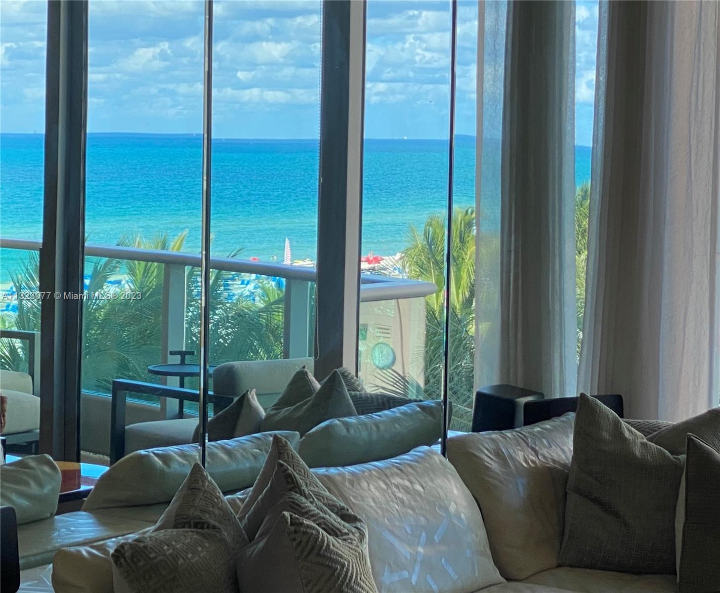 Ocean views from kitchen
