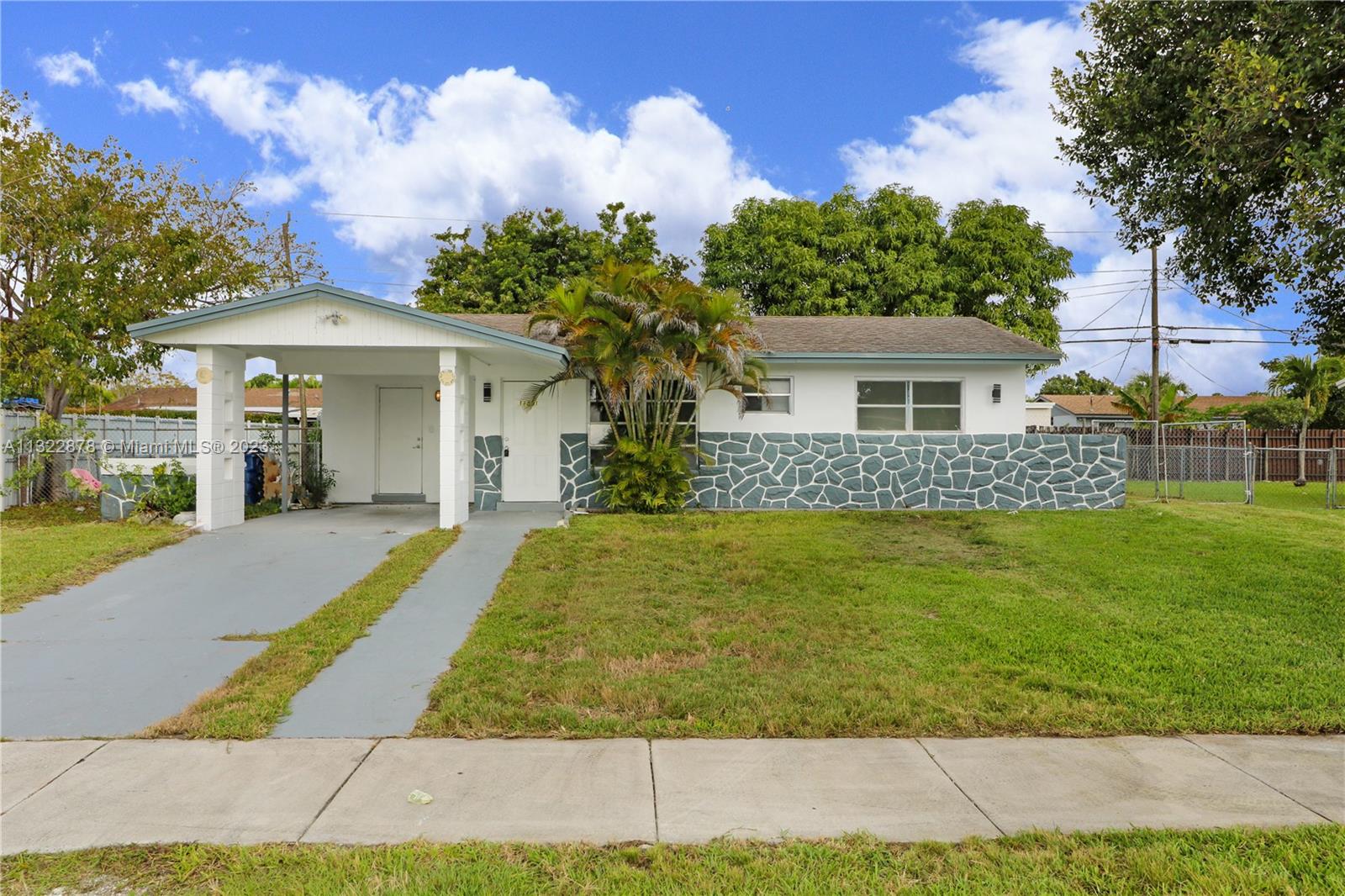 11831 SW 170th Ter  For Sale A11322878, FL