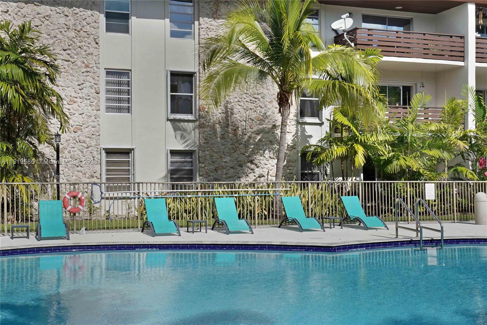 Dadeland Capri 7487 SW 82 ST UNIT:C209