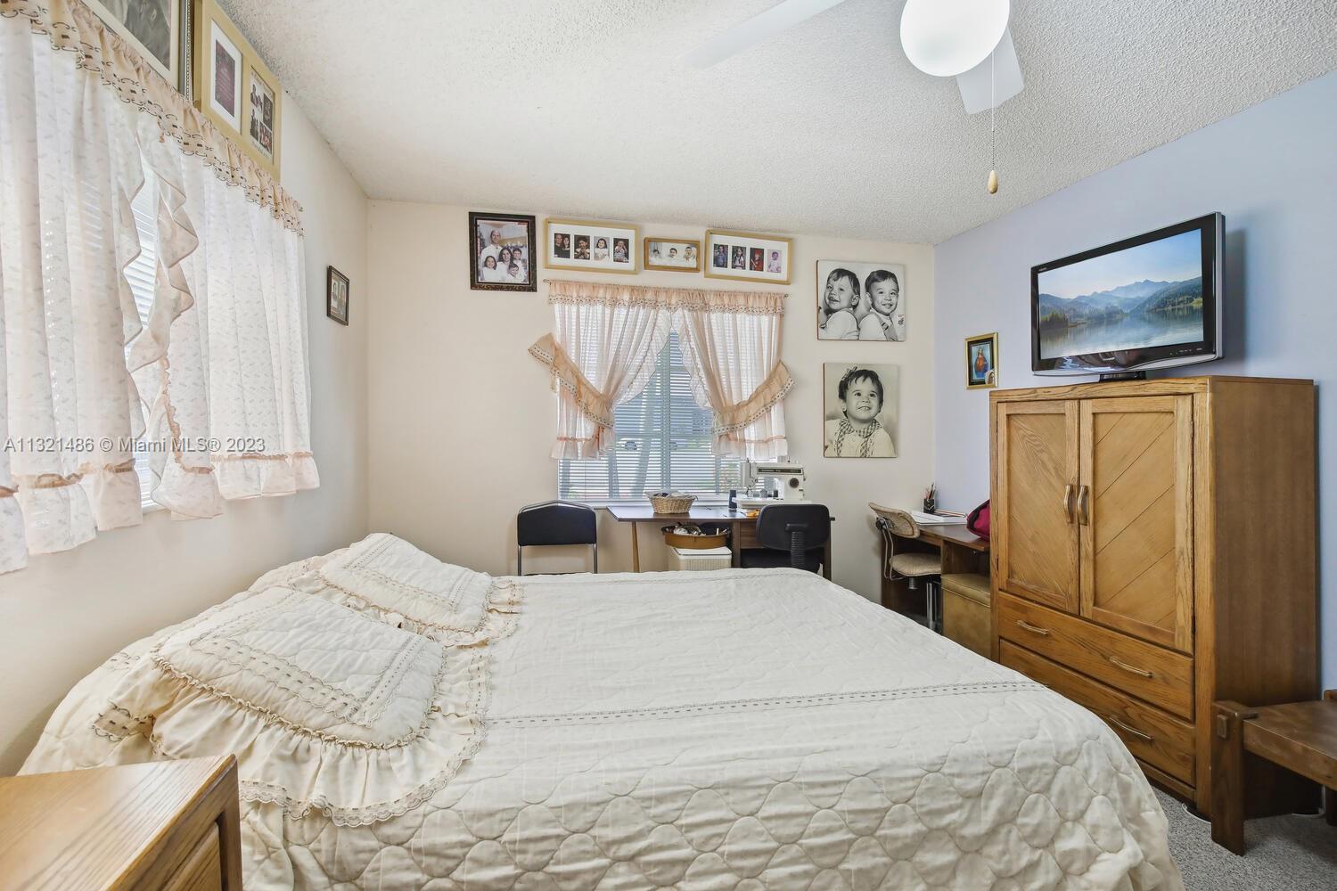 Listing Photo 14