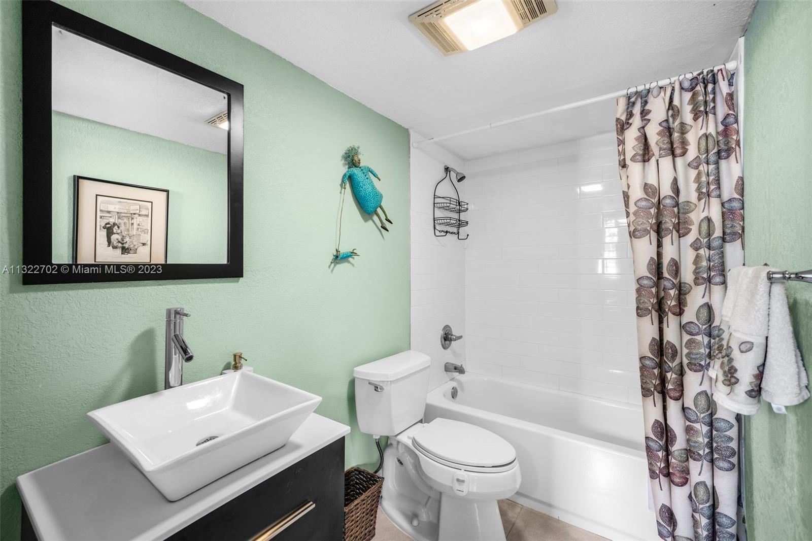 Listing Photo 10