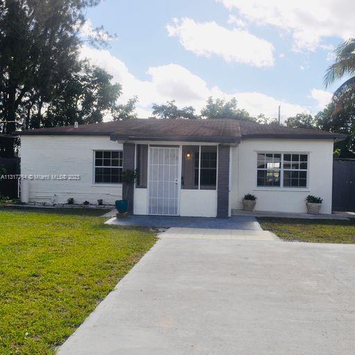 18 NW 169th St, North Miami Beach, FL 33169