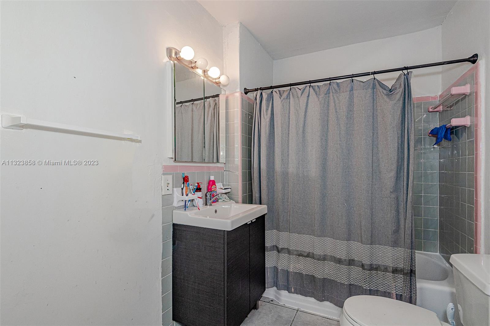 Listing Photo 26