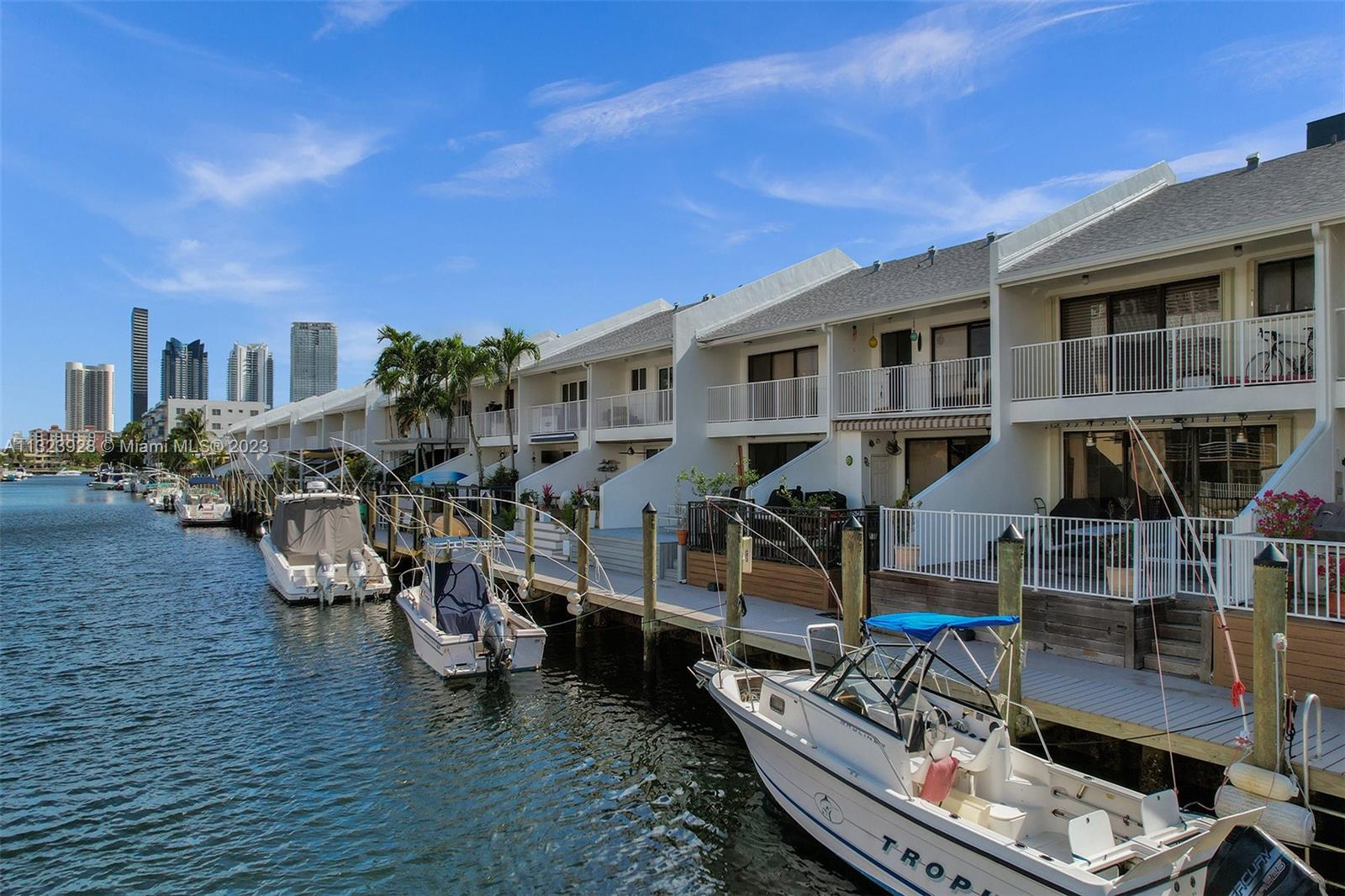 3617 NE 168th St 110, North Miami Beach, FL 33160