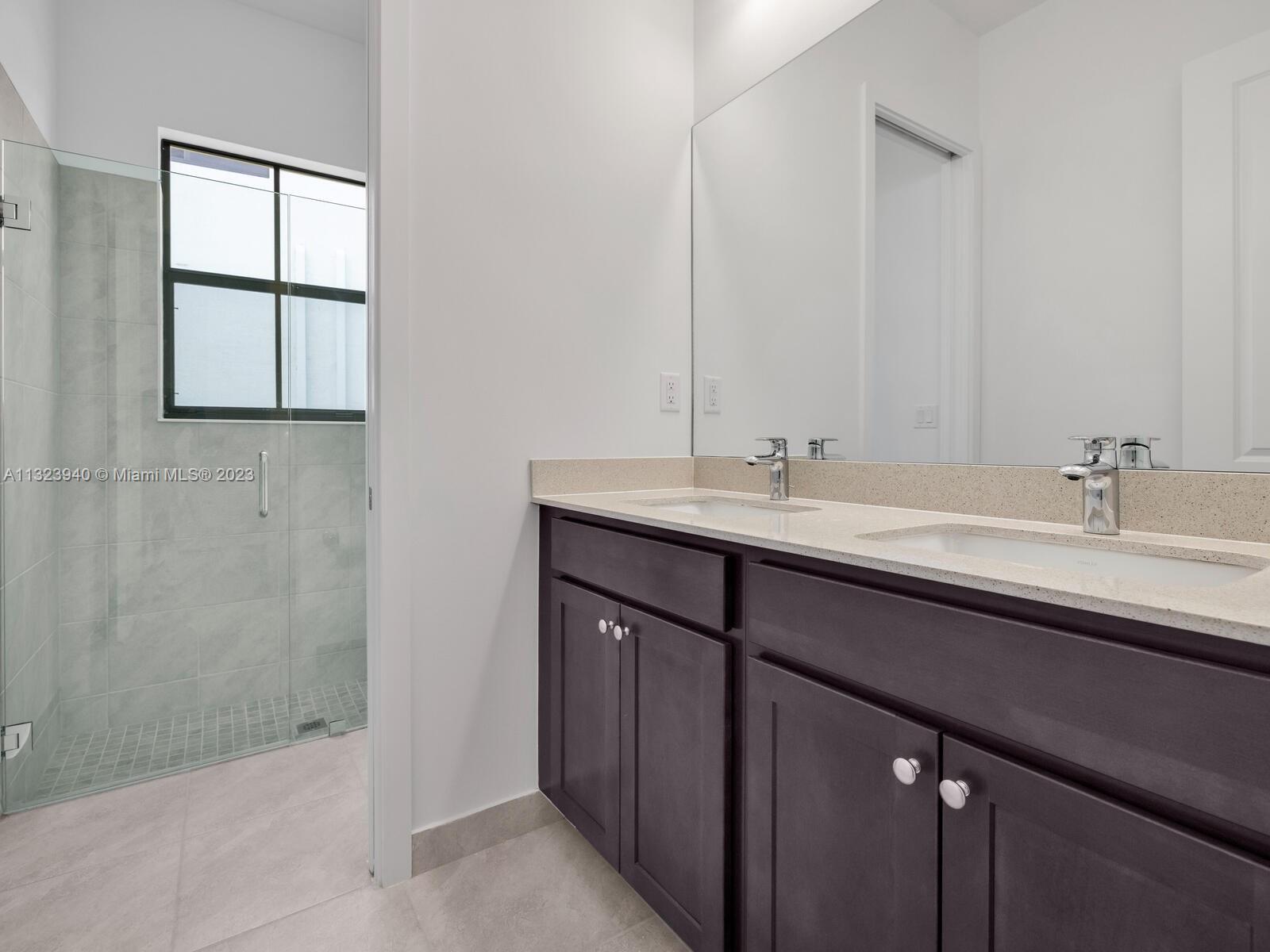2nd Bathroom