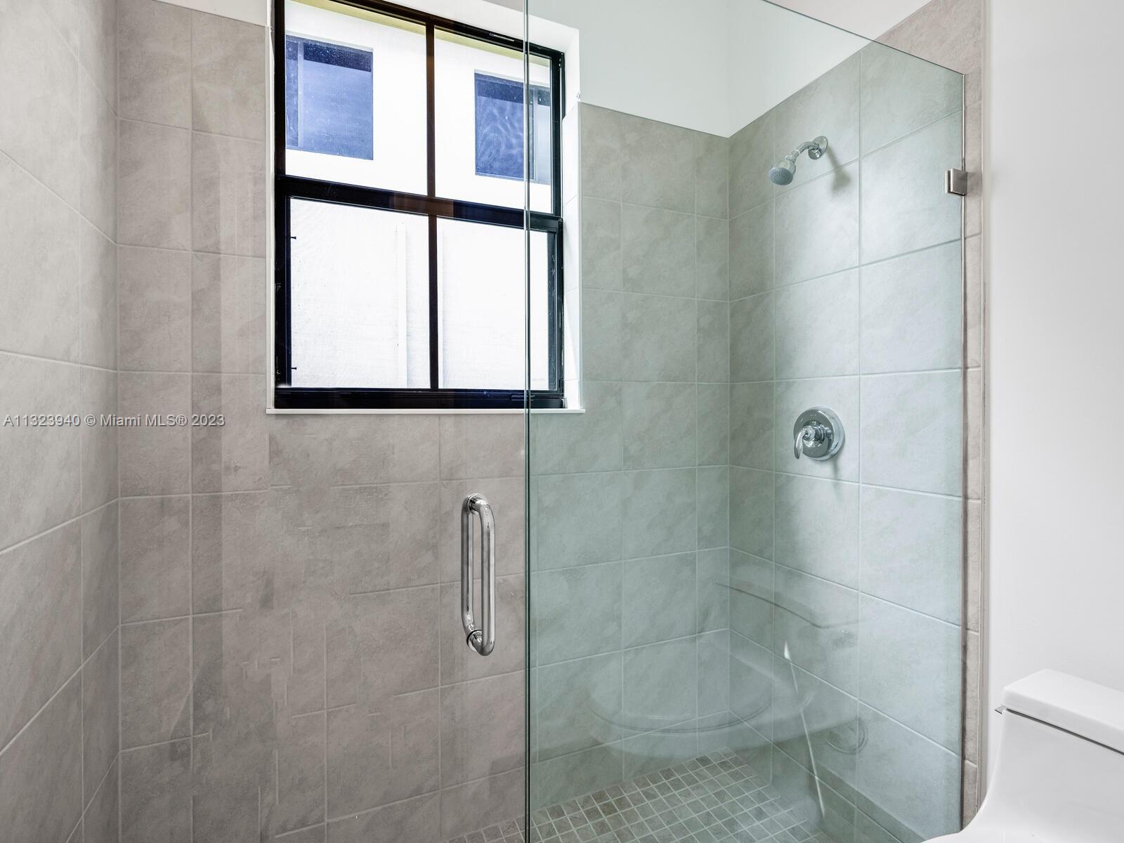 2nd Bathroom