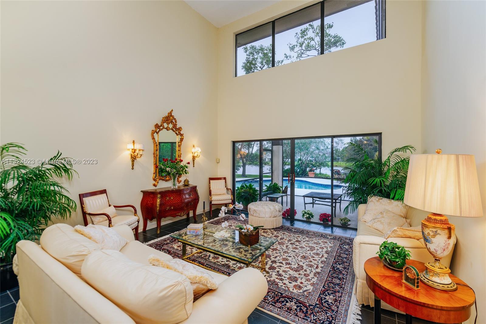 Listing Photo 11