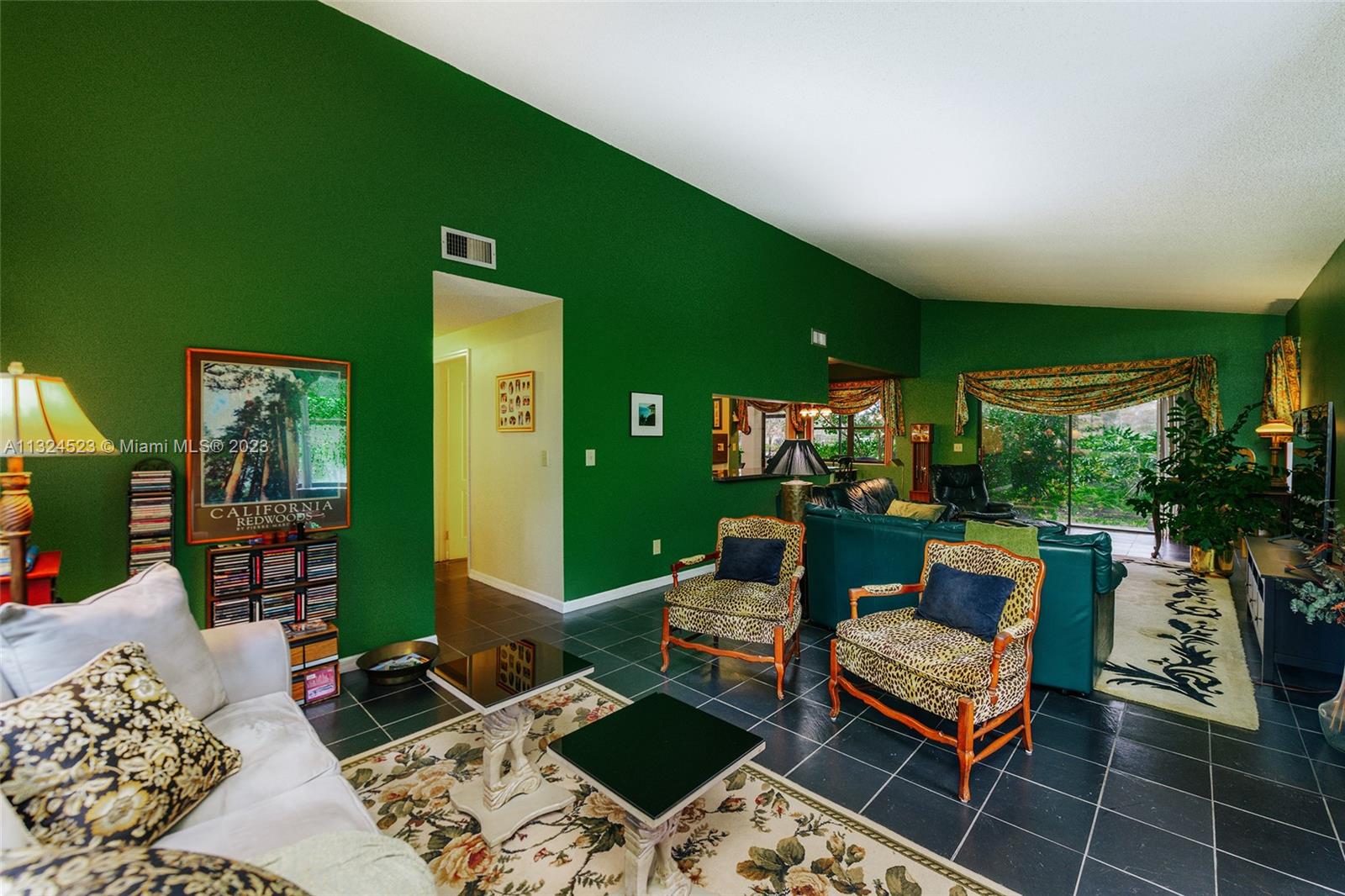 Listing Photo 15
