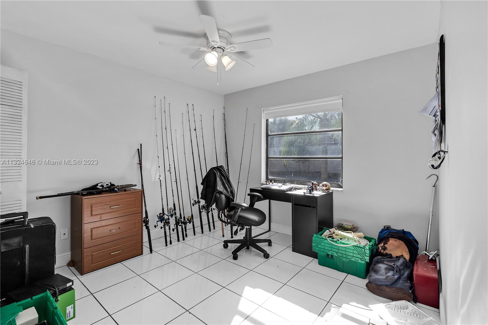Listing Photo 11