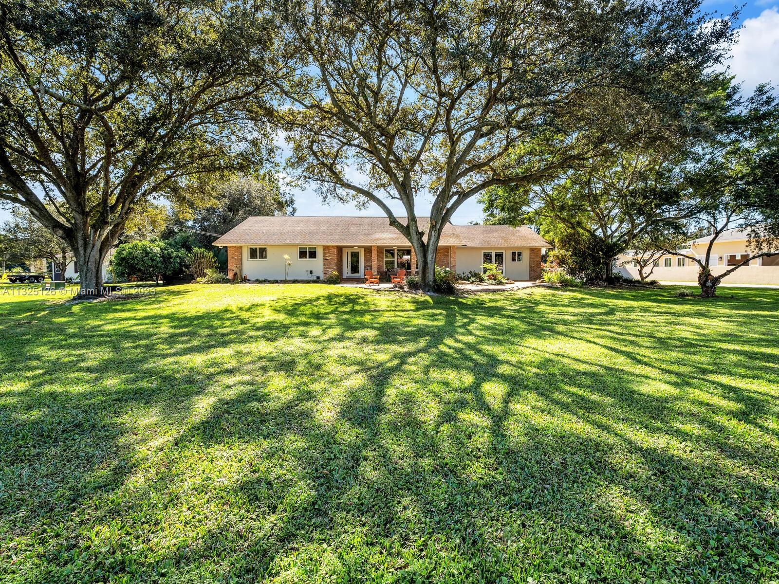 13350  Luray Rd  For Sale A11325126, FL