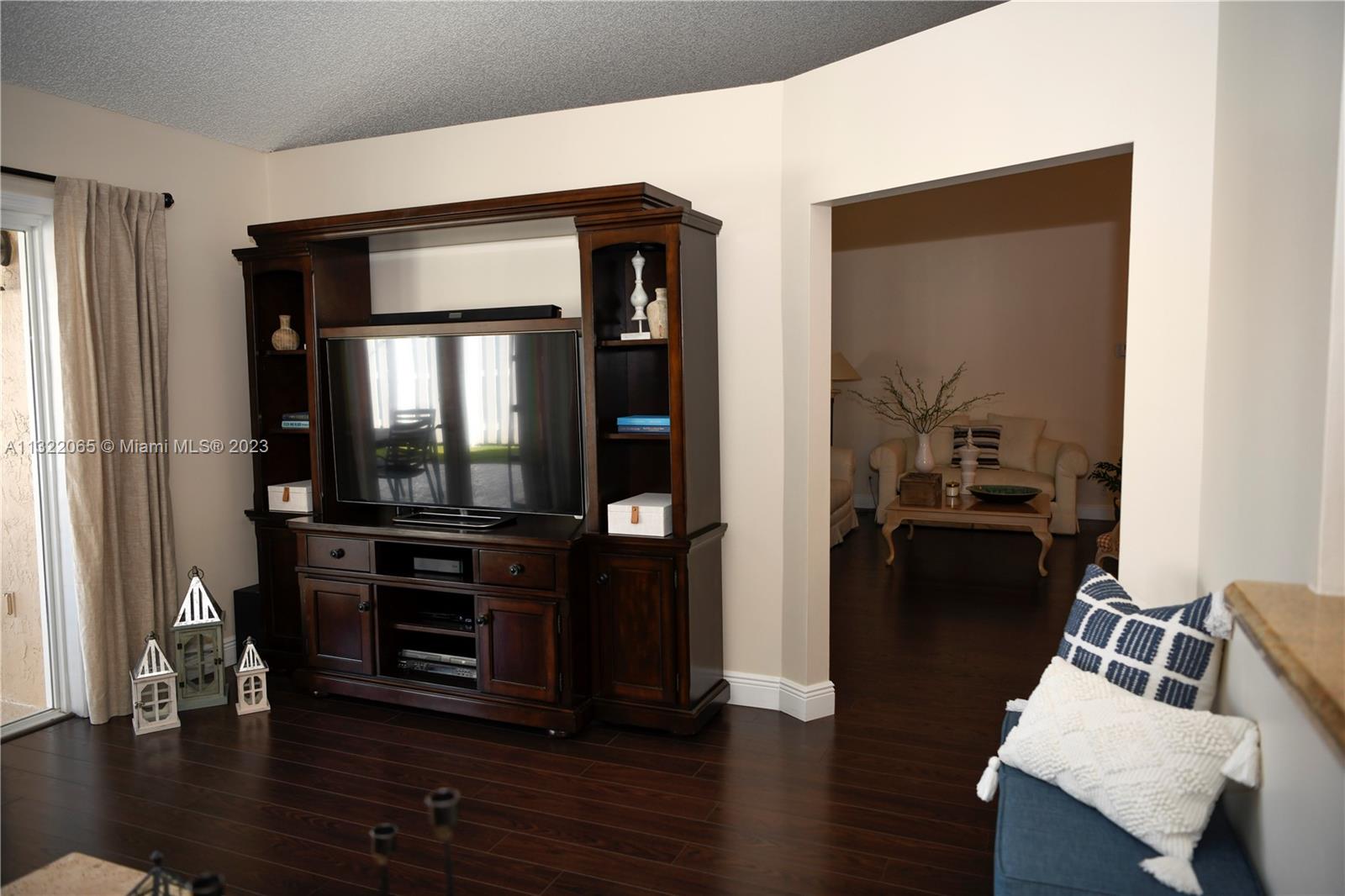 Listing Photo 15