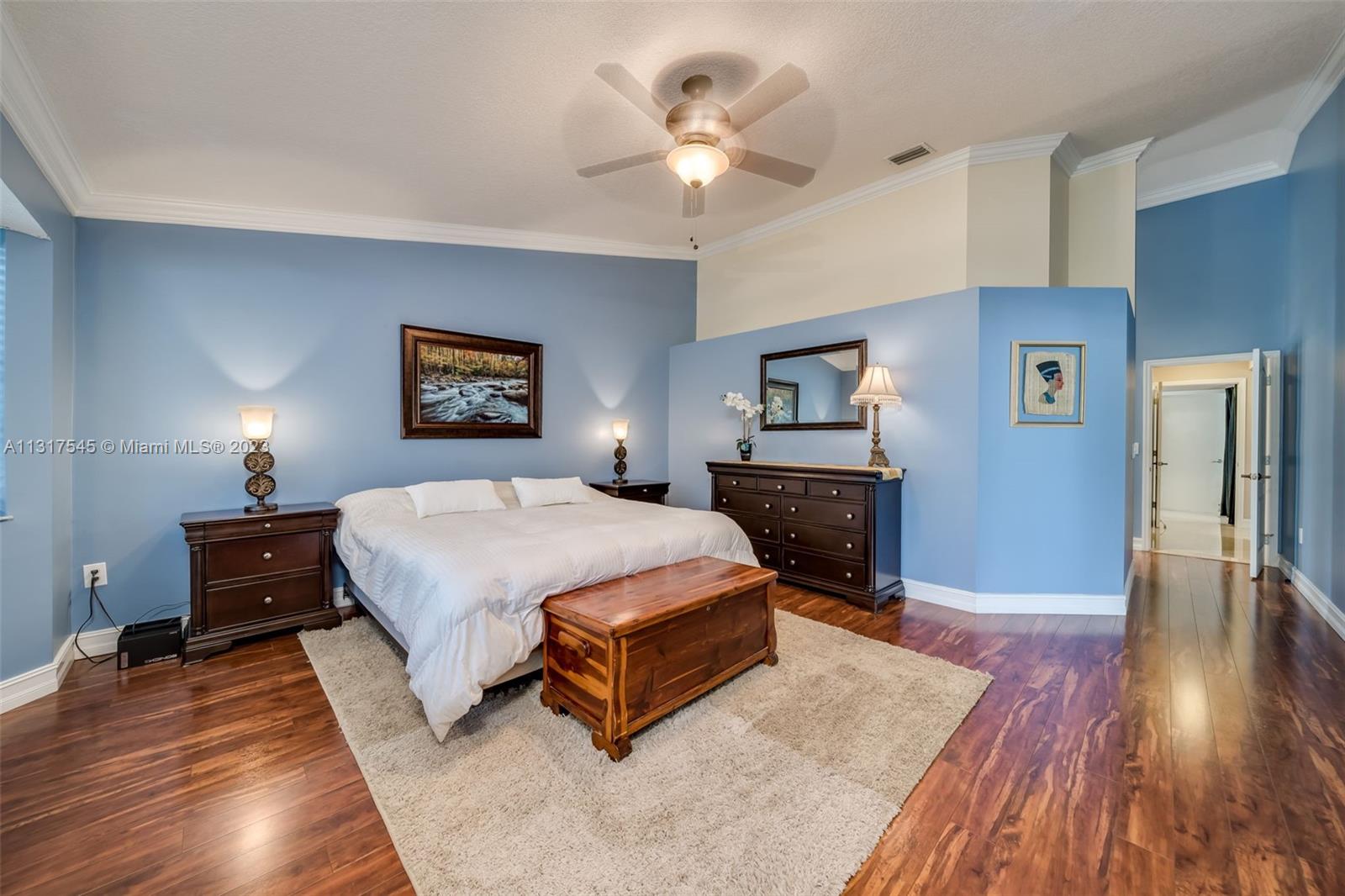 Listing Photo 17
