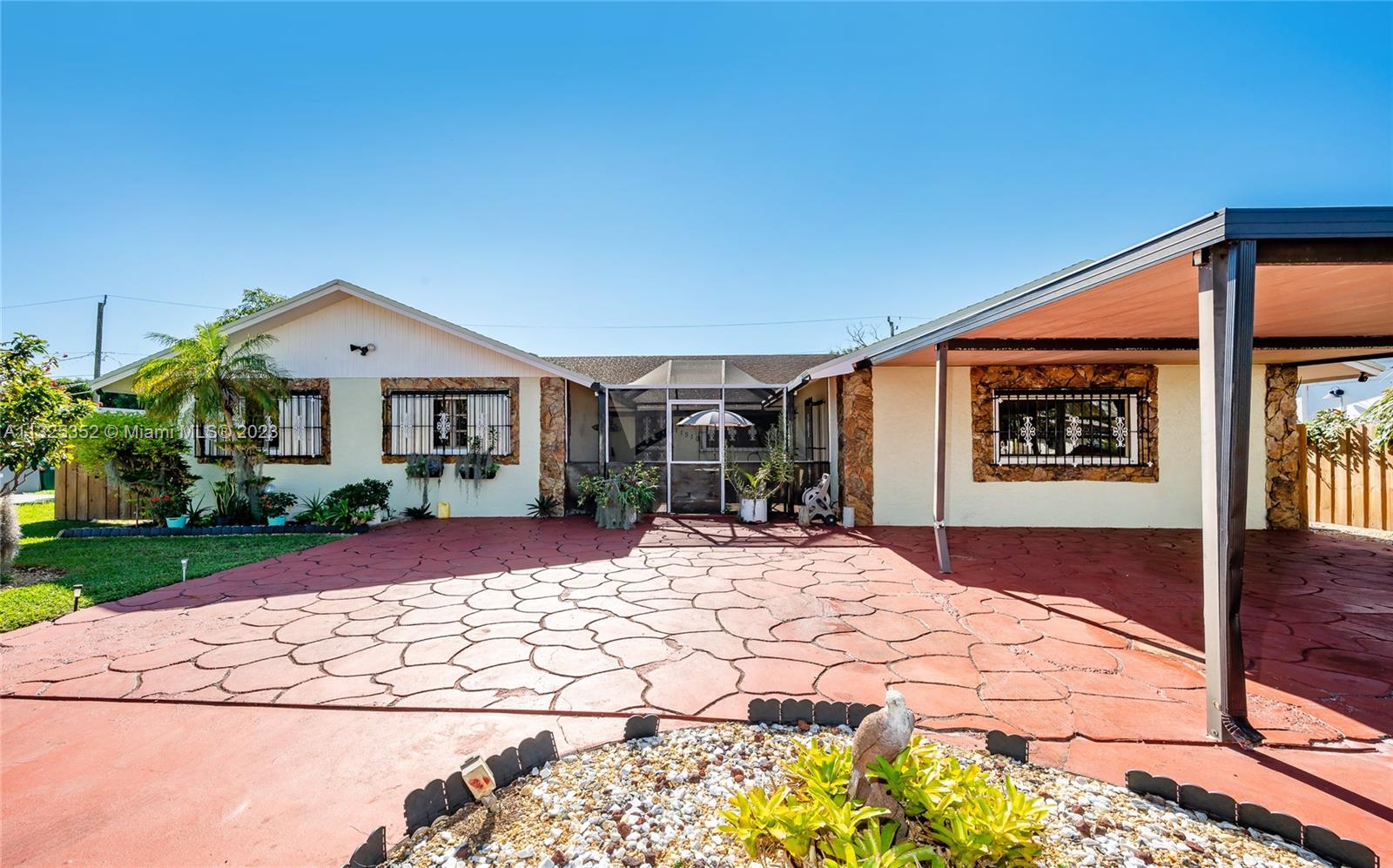11510  Pinkston Dr  For Sale A11325352, FL