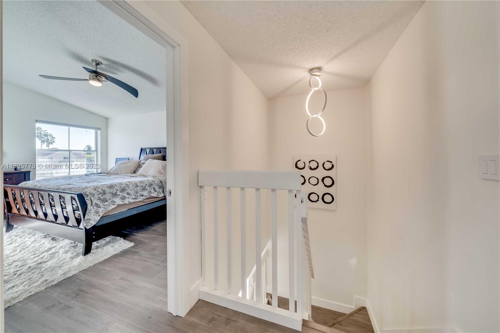 Listing Photo 10